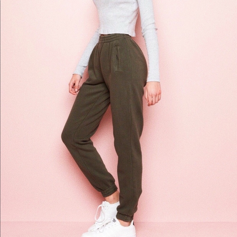 brandy meville rosa sweatpants in army green 💚